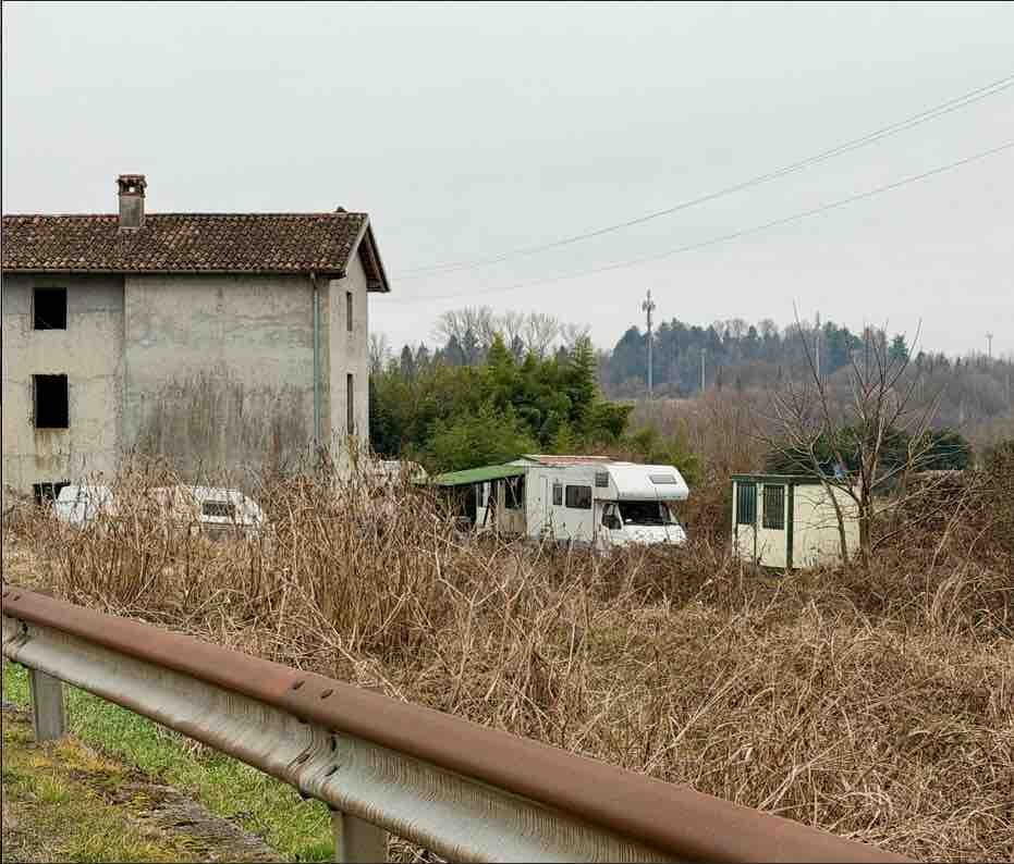 NOMADI A TRICESIMO: PARROCCHIA SVENDE AI ROM UN IMMOBILE