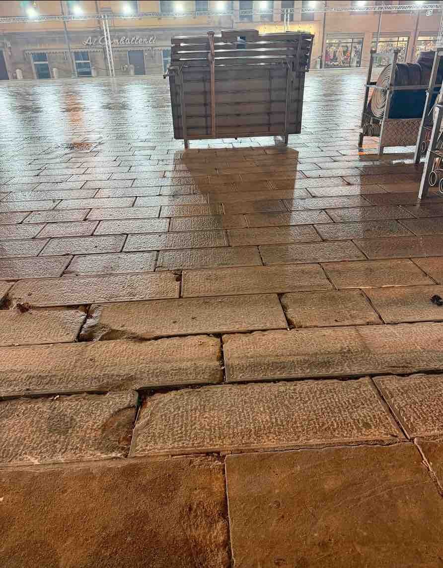 ECCO COME L'INCURIA DEL SINDACO DE TONI HA DISTRUTTO UDINE