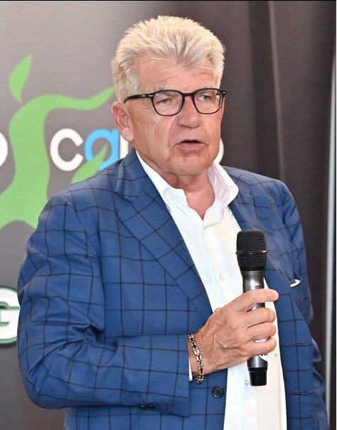 facchini.jpeg facchini.jpeg