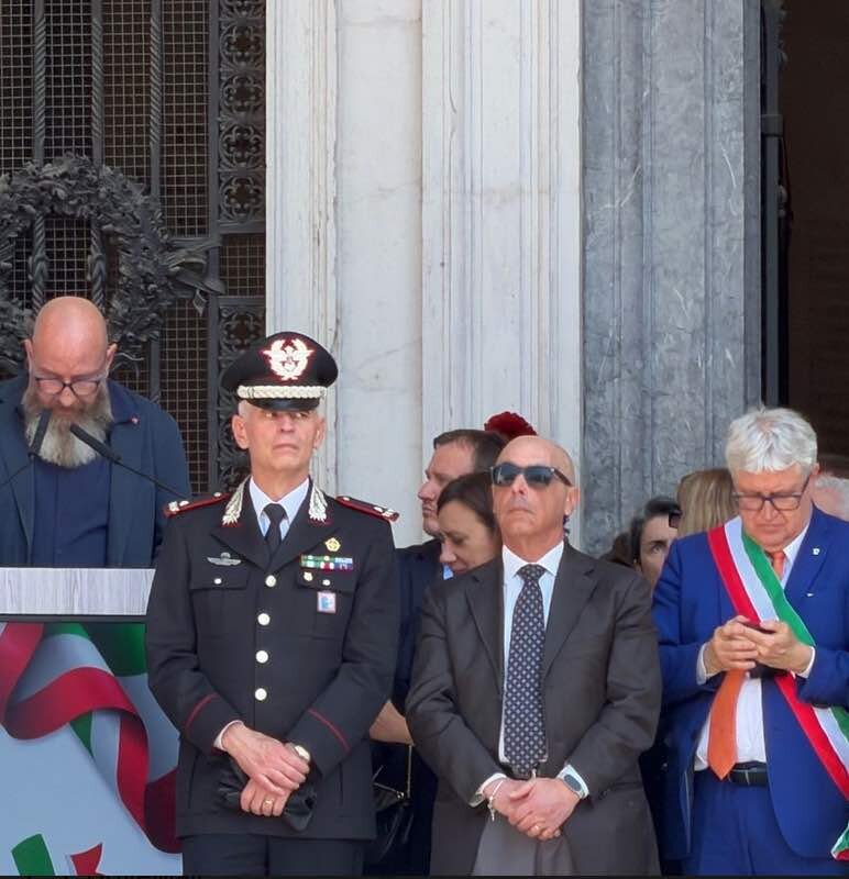 A UDINE, SENZA UN TRICOLORE, SI FESTEGGIA LA LIBERAZIONE DELL'IRAN