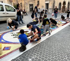disegno%20di%20alessia%20forconi.jpeg disegno%20di%20alessia%20forconi.jpeg