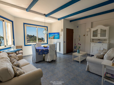Advertising for Taormina Holidays - Taormina (Me)