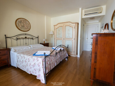 Advertising for Taormina Holidays - Taormina (Me)