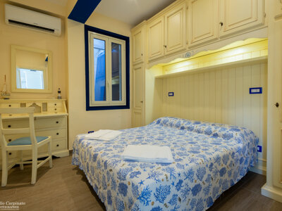 Advertising for Taormina Holidays - Taormina (Me)