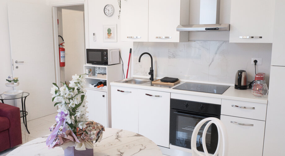 _5085465-migliorato-nr.jpeg _5085465-migliorato-nr.jpeg