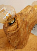 lampada-artigianale-in-legno-dulivo-con-doppio-bulbo