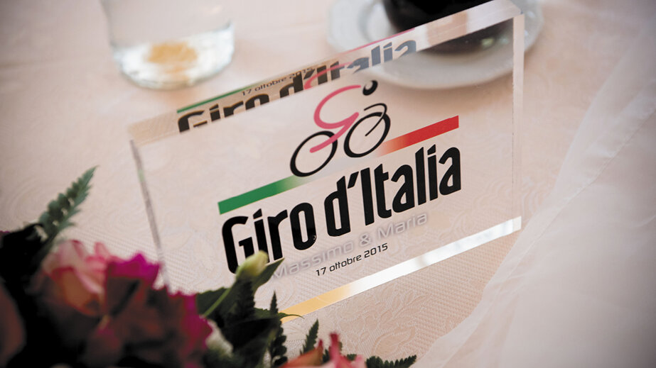 Eleganti segnatavoli in plexiglass