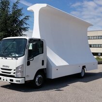 Vela Pubblicitaria su camion Isuzu