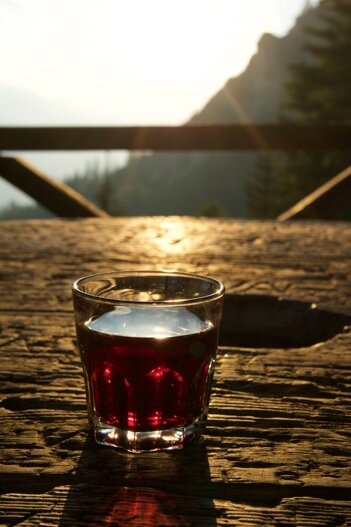 e62e8793a84a202441a9206bf68e55bb8b801928