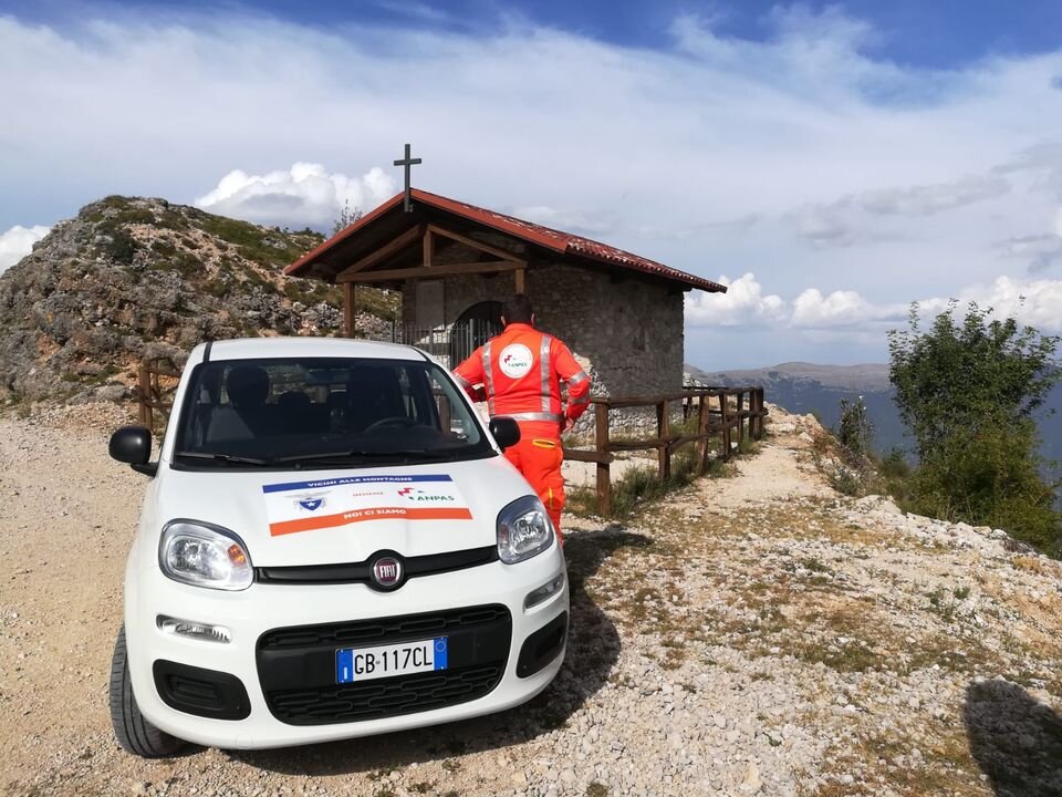 VICINI ALLE MONTAGNE CAI e ANPAS INSIEME
