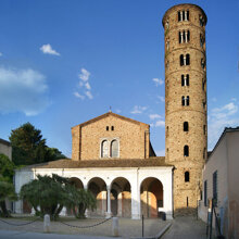 BASILICA DI SANT'APOLLINARE NUOVO - Ravenna (RA) Progettazione sistema anticaduta su copertura in coppi