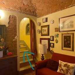 Hall all'entrata salite le scale