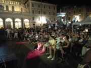 pubblico fontana ok.jpeg