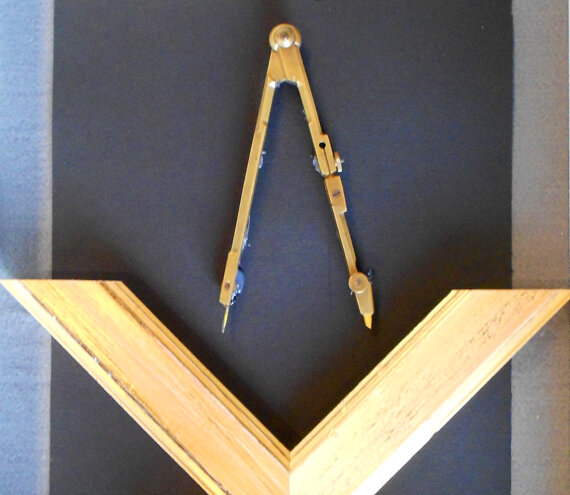In gold we trust iron, wood, paper, 2017