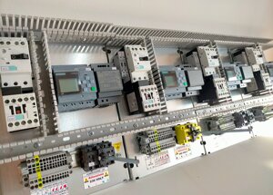 quadro%203%20avviamenti%201%20inverter.jpeg quadro%203%20avviamenti%201%20inverter.jpeg