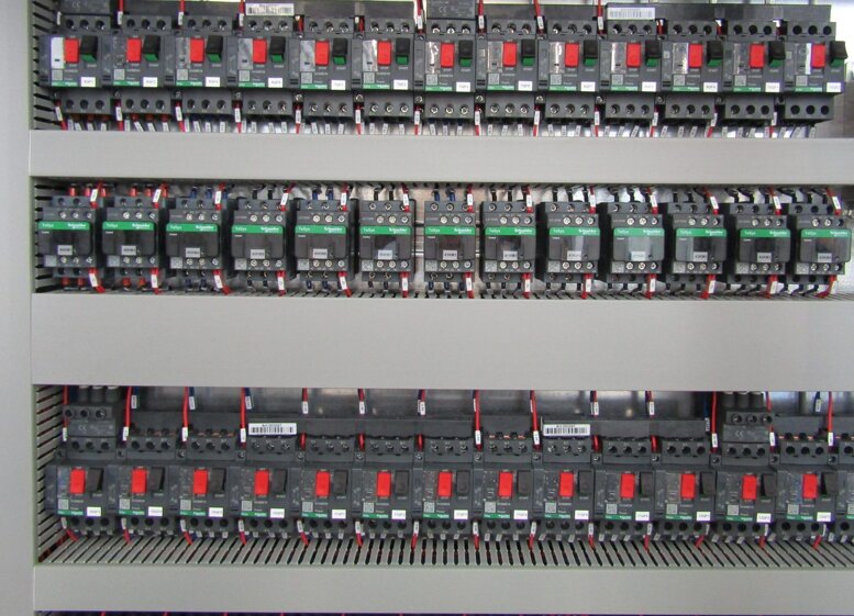 quadri-elettrici-automazione-03.jpeg quadri-elettrici-automazione-03.jpeg