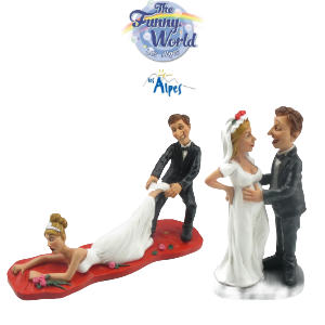 Due statuine per torta nuziale Les Alpes Funny World in resina: a sinistra, lo sposo trascina via la sposa per una gamba; a destra, una coppia di sposi in attesa di un figlio. Include i loghi Les Alpes e Funny World. ENTRATA LIBERA SHOPPING Via Marco Emilio Lepido 54/4E 40132 Bologna Borgo Panigale Due statuine per torta nuziale Les Alpes Funny World in resina: a sinistra, lo sposo trascina via la sposa per una gamba; a destra, una coppia di sposi in attesa di un figlio. Include i loghi Les Alpes e Funny World. ENTRATA LIBERA SHOPPING Via Marco Emilio Lepido 54/4E 40132 Bologna Borgo Panigale