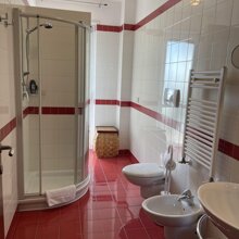 Bagno con doccia