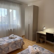 Camera da letto con due letti singoli