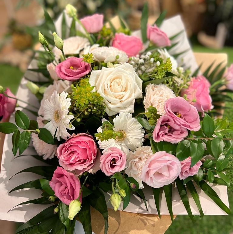 Tavkite Regalo Fiori Per Sempre: 7 Rose Rosse Conservate Vere In Bouquet - Confezione Regalo Di Lusso - Per Mamma, Moglie, Anniversario