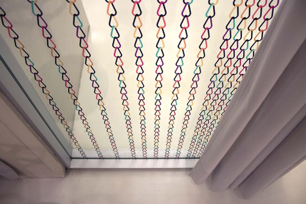 creative windows graphics, design vetrofania, designer vetrofania milano, 2d curtain graphics, makers space il pertini, il pertini cinisello, makerspace design, cultural space interior design, 