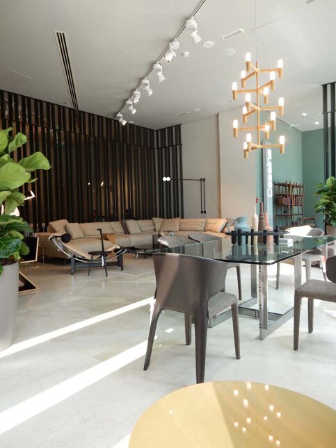 floriana pastore interior design, interior design studio milano, showroom interior designer, high-end showroom designer, luxury interior designer, villa interior designer, Dubai interior designer, italian interior designer, furniture showroom layout designer, furniture set layout designer, furniture showroom stylist