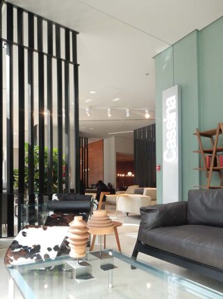 floriana pastore interior design, interior design studio milano, showroom interior designer, high-end showroom designer, luxury interior designer, villa interior designer, Dubai interior designer, italian interior designer, furniture showroom layout designer, furniture set layout designer, furniture showroom stylist