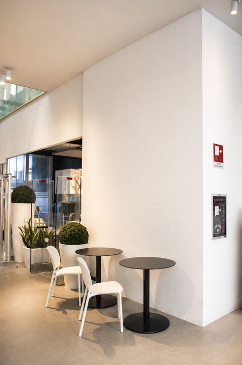 biblioteca il pertini, il pertini cultural center, break area design inside a library, spazio food biblioteca, inclusion design project for public space, break area designer milan, minimal break area design 