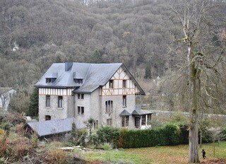 e5c8b38ab2c94056ba8b5b23bb507525d5816045.jpg e5c8b38ab2c94056ba8b5b23bb507525d5816045.jpg