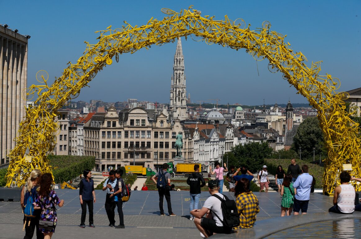 Voici le Tour, Francia in giallo per tre settimane Voici le Tour, Francia in giallo per tre settimane