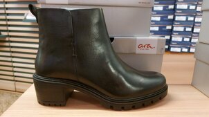 d9bd68fb81042395b19125f3bde06ac1054f97d2