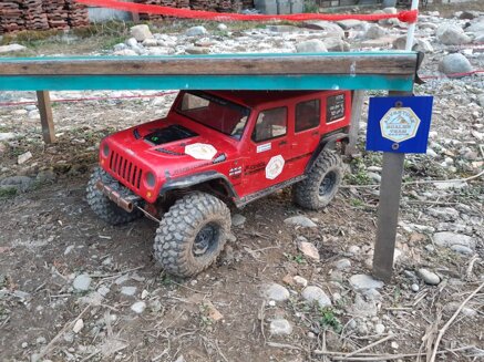 4256b0522631b46674e7d7b100c45c5dbf0447a4