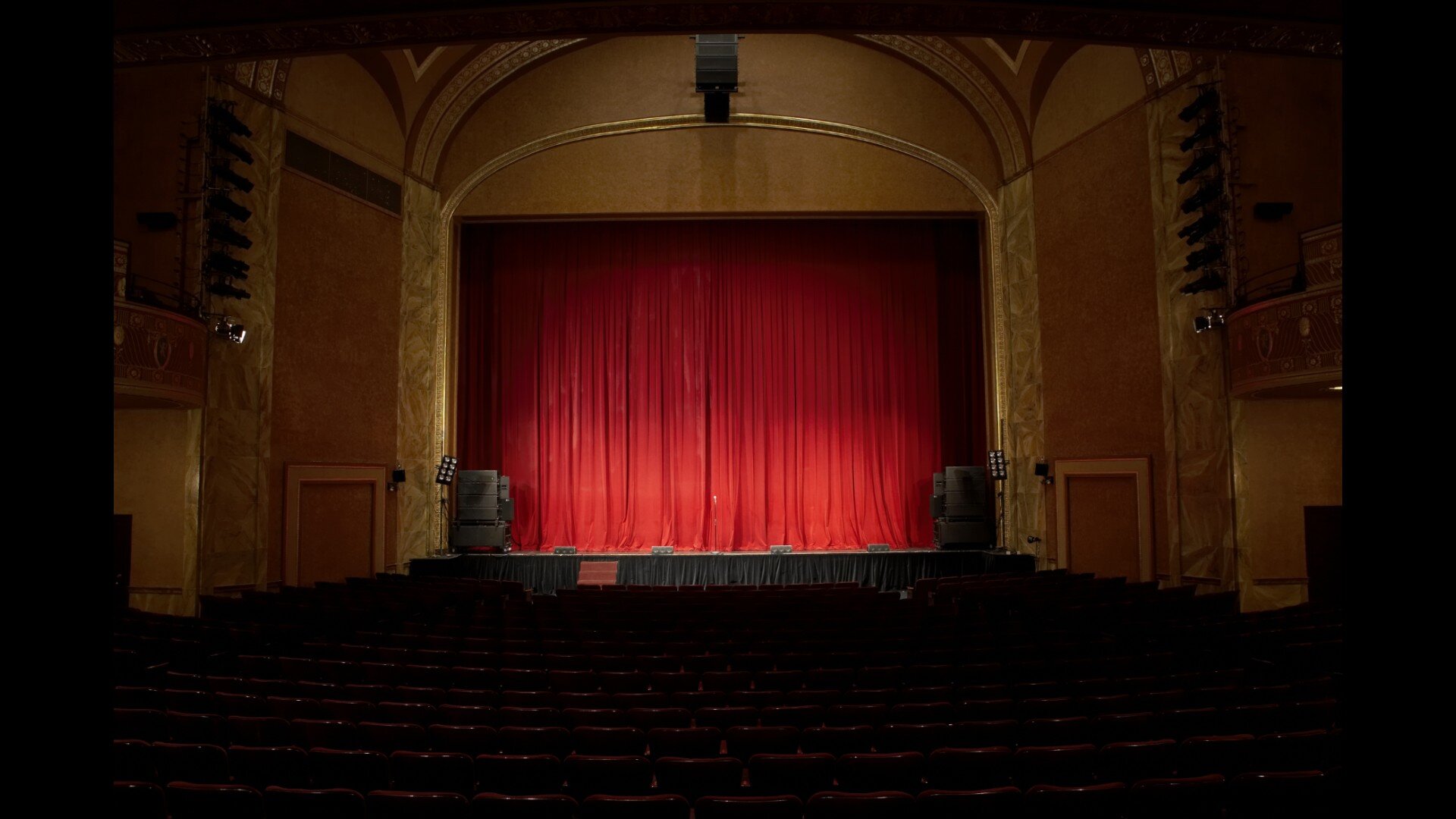 COMPARSA - ATTORE - VOCAZIONE