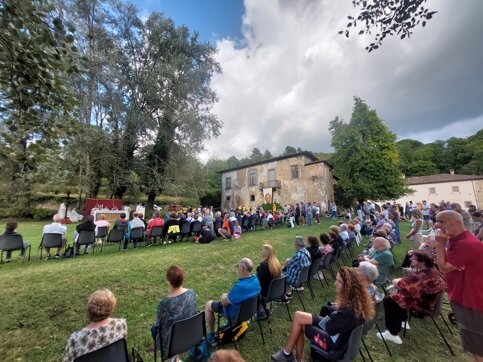 11e1dffc-5aab-47a0-a1b4-06303cde424d