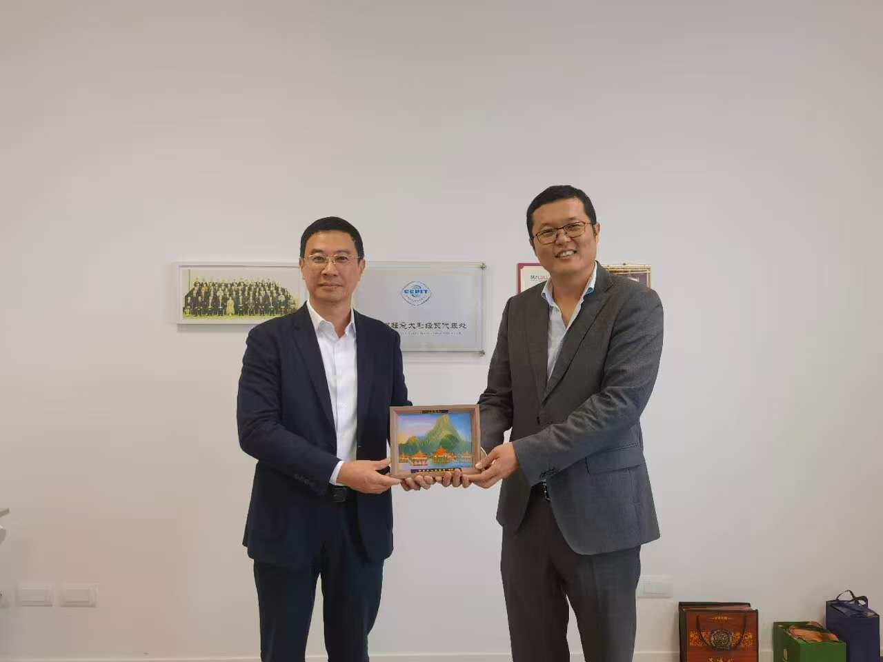 中山市长率团访问广东省意大利经贸代表处