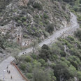 Strada vicinale che costeggia il castello Ruffo