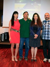 Foto di gruppo con Ana Tavares Ciclo di conferenze Tra cielo e terra