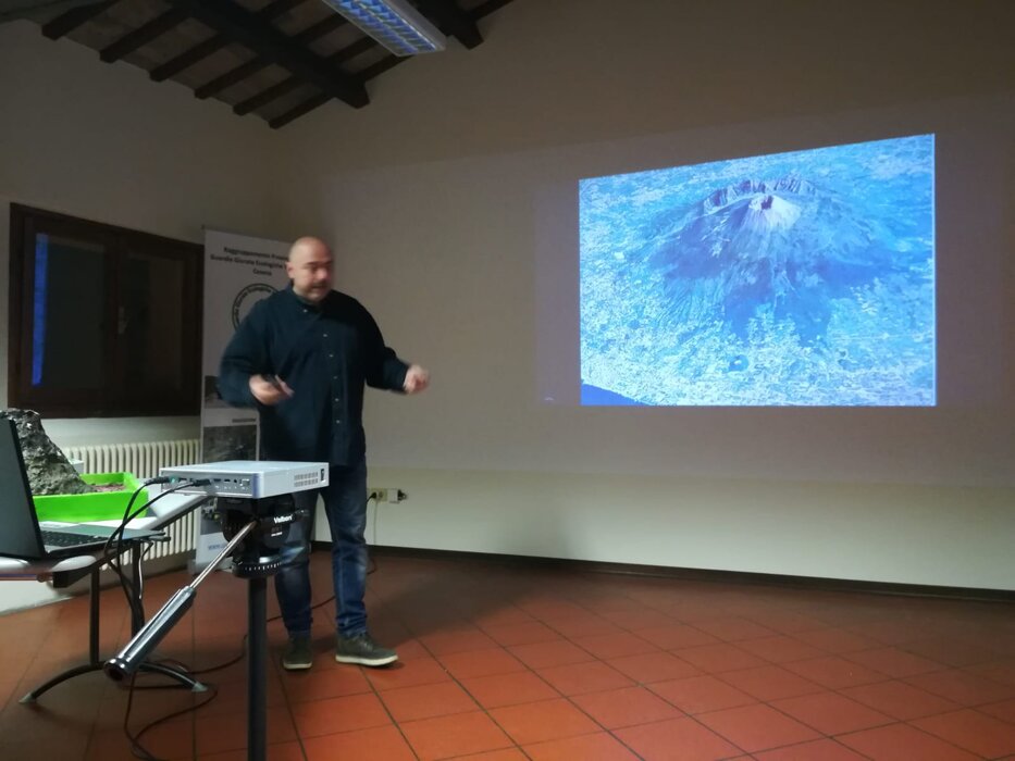 c0763db8d14f57e5c3f205c028dae0e2619e2e63