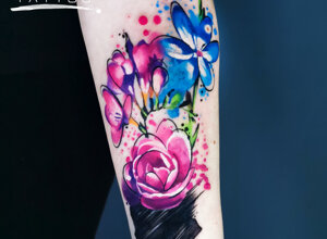 cover up copertura tatuaggio tattoo fiori tattoo watercolor