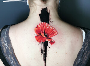 poppy tattoo papavero tatuaggio realistico watercolor
