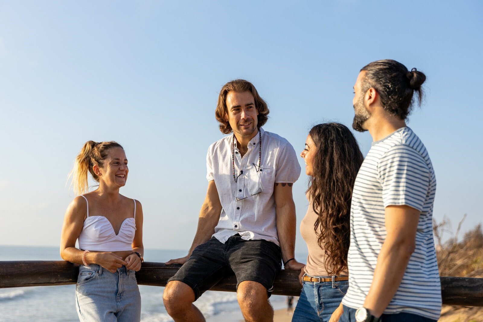 un gruppo di ragazzi