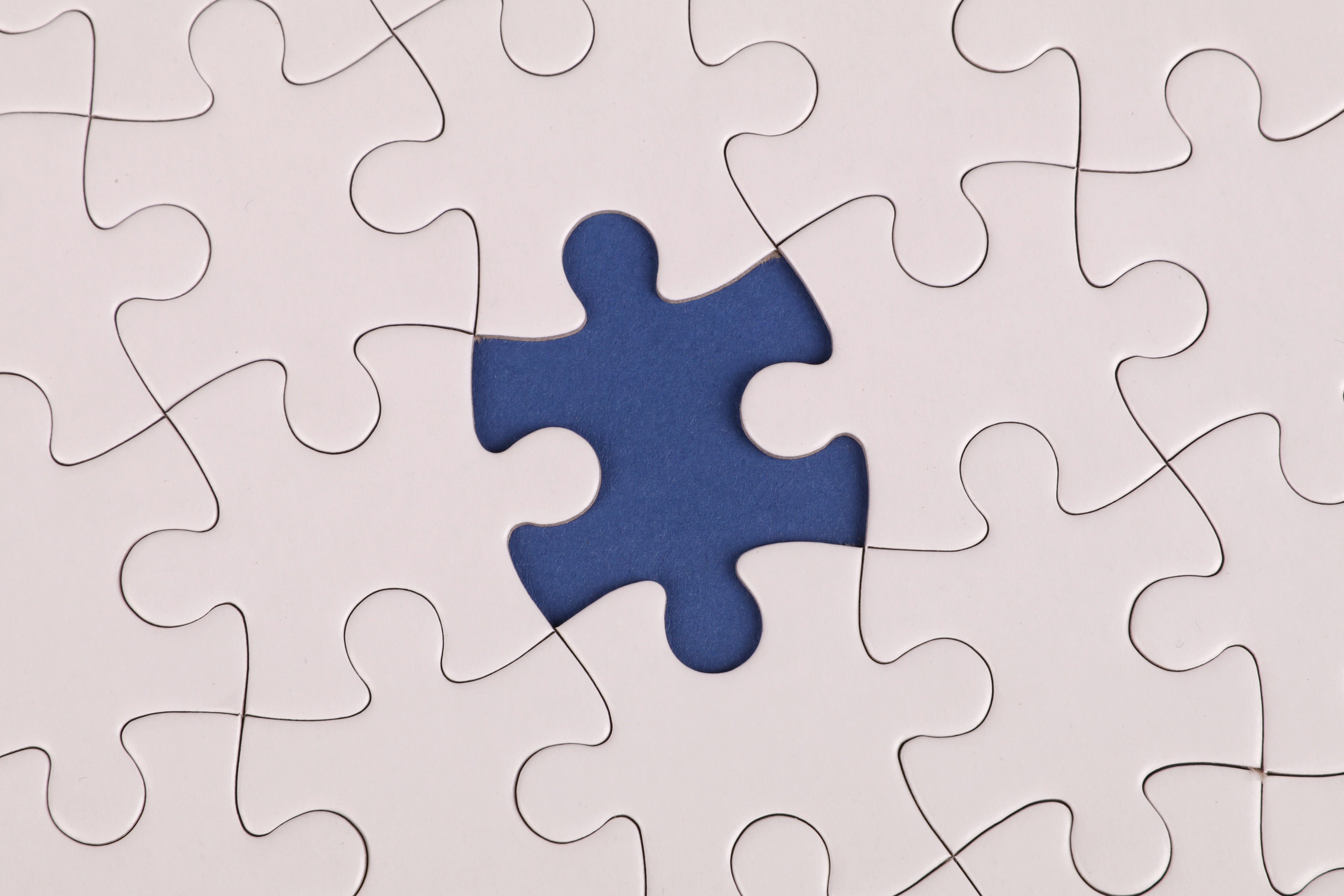 un pezzo mancante in un puzzle così ci fa sentire la FOMO