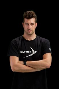 simone.jpeg simone.jpeg