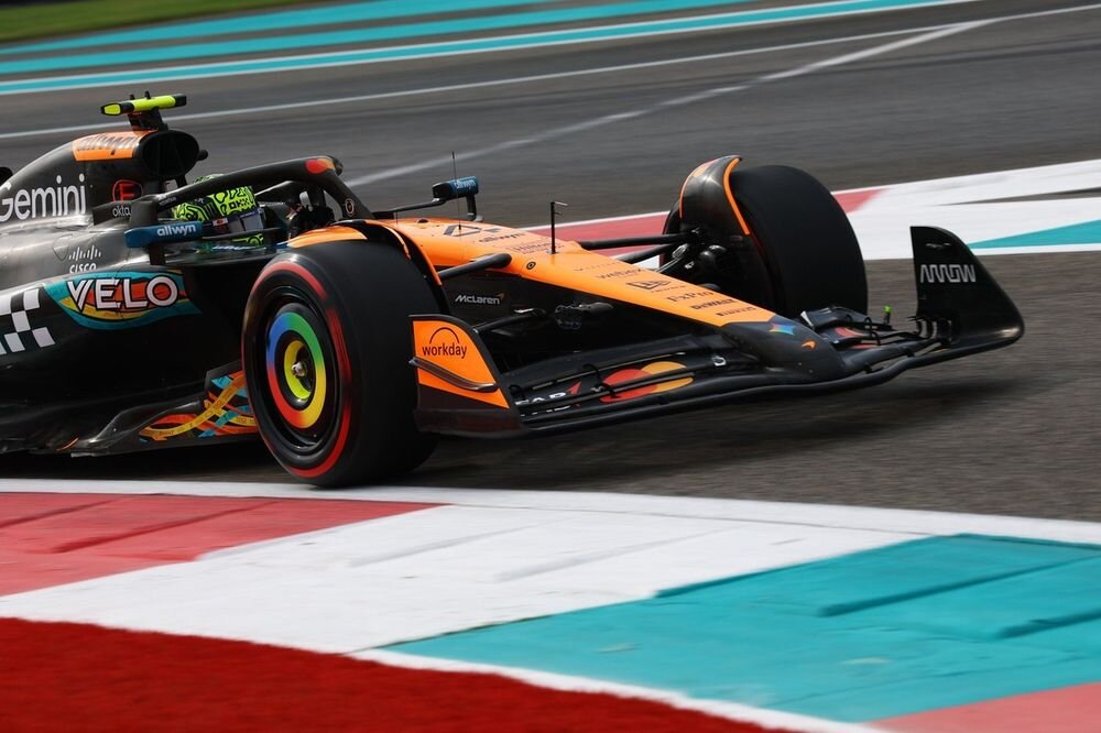 GP Abu Dhabi 2025: Max Verstappen vince la gara e Lando Norris il Mondiale