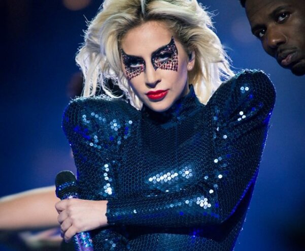 Lady Gaga: L'Evoluzione di un'Icona Pop, Artista a 360 Gradi