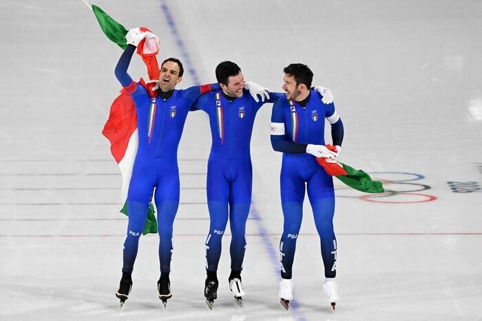 Olimpiadi Milano-Cortina 2026: Pattinaggio di Velocit&agrave; - Inseguimento Uomini, Italia Campione