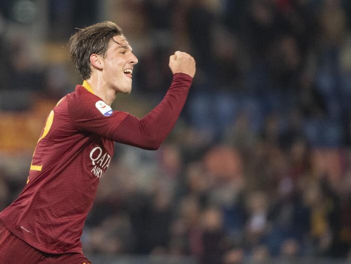 Calciomercato: Nicolò Zaniolo rinnova fino al 2024 con la Roma
