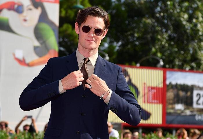 I protagonisti di The Crown in scena senza pubblico I protagonisti di The Crown in scena senza pubblico