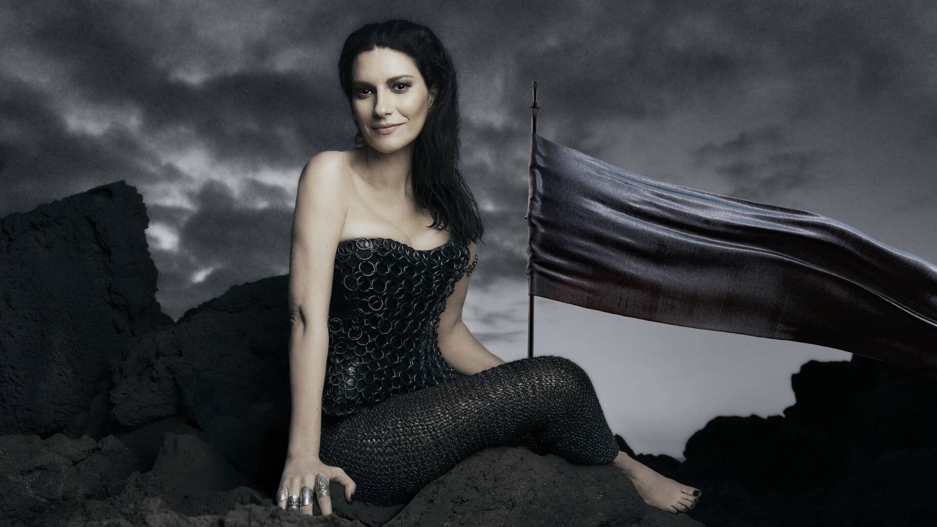 Laura Pausini: La Regina del Pop Italiano e la Sua Nuova Era Mondiale