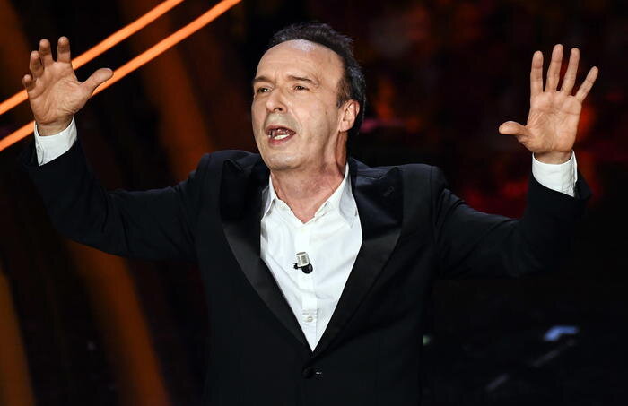 Sanremo 2020: Roberto Benigni strega il festival con il Cantico dei Cantici